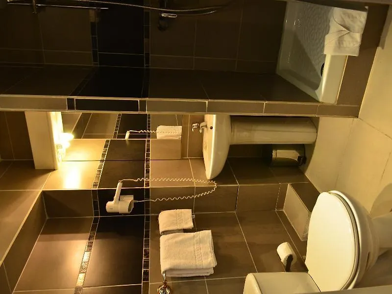 Hotel Le Twelve Paris 3*,